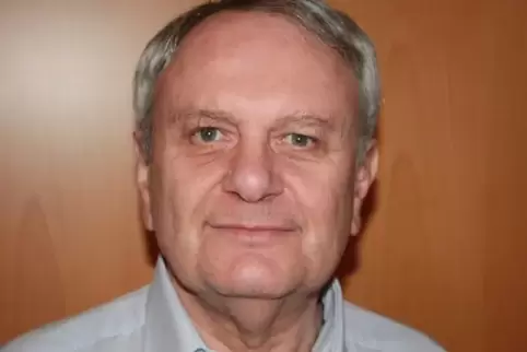 91-129985242_helmut_i.jpg