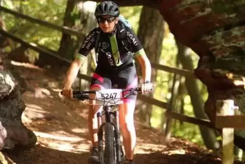 Über Stock und Stein in faszinierender Landschaft: Die reizvollen Routen sind das große Plus beim Wasgau Bike Marathon. Am Samst