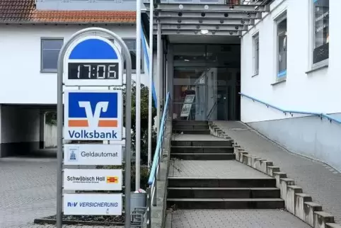 Wird zum Jahreswechsel zum SB-Stützpunkt umgebaut: die Geschäftsstelle der Volksbank.