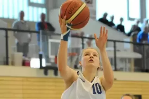 Daumenblessur: Maike Krüger.