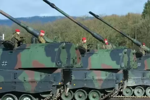 Mit 350 Soldaten und 130 Militärfahrzeugen ist die Übung groß angelegt. 
