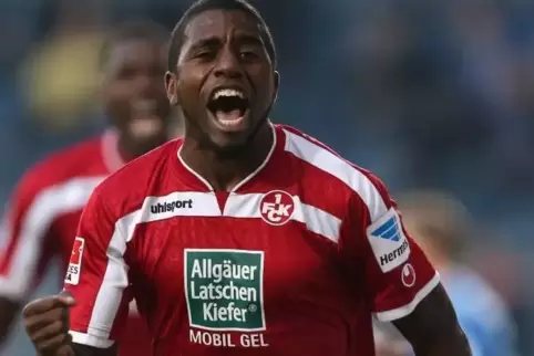 Damals noch 2. Bundesliga. Olivier Occean 2013 im Trikot des FCK. Damals prangte „Allgäuer Latschenkiefer“ noch auf der Brust. 