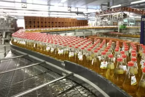100.000 Hektoliter Mineralwasser und Mischprodukte wurden 2018 bei Park & Bellheimer abgefüllt.
