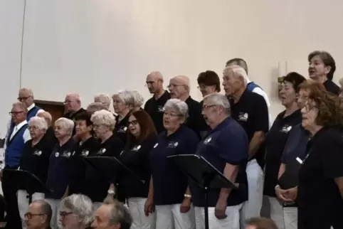 Der Shanty-Chor Die Landratten überzeugte das Publikum mit dem Klassiker „La Paloma“.