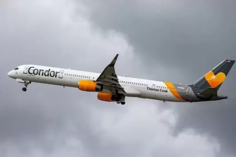 Bis zum Frühjahr dürfte der Flugbetrieb des Ferienfliegers Condor gesichert sein.