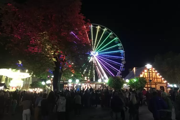 20191014_deutsches_weinlesefest_abschlussfeuerwerk_10_MEHN.jpg