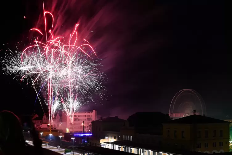 20191014_deutsches_weinlesefest_abschlussfeuerwerk_03_MEHN.jpg