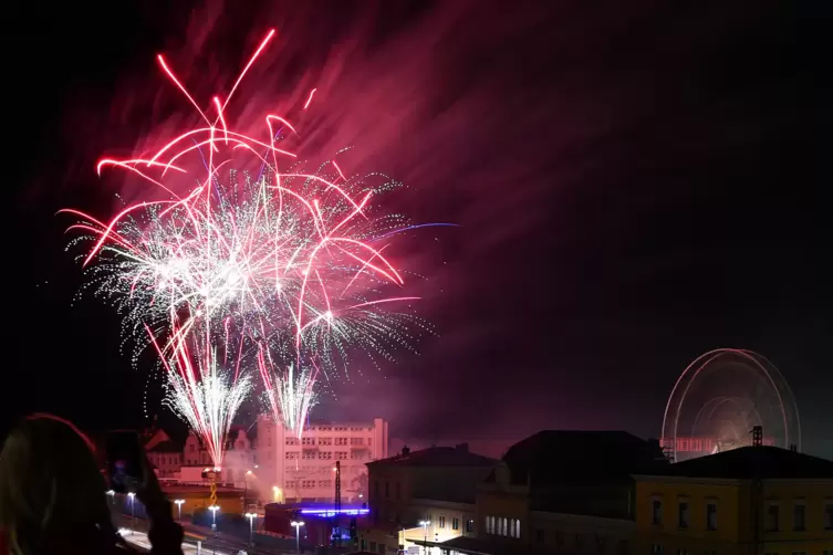 20191014_deutsches_weinlesefest_abschlussfeuerwerk_02_MEHN.jpg