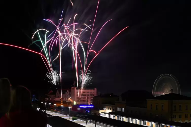 20191014_deutsches_weinlesefest_abschlussfeuerwerk_05_MEHN.jpg