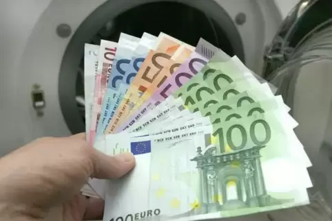 Bundesweit gab es im vergangenen Jahr über 77.000 Geldwäscheverdachtsmeldungen.