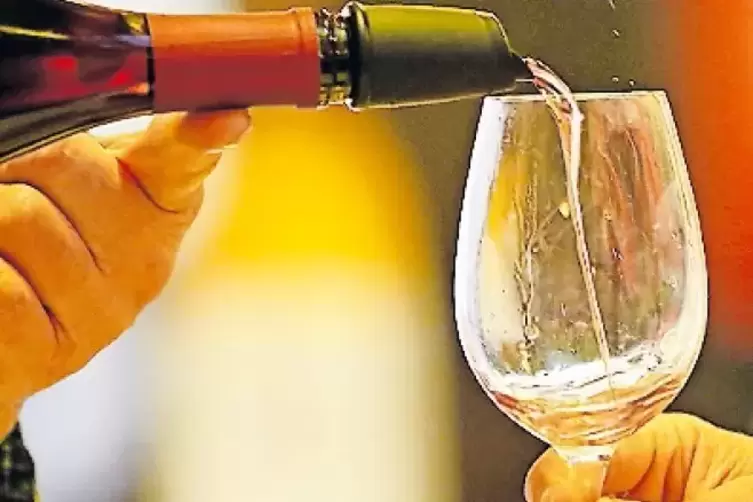 Diesen Anblick schätzen Weingenießer: Ausgesuchte und feine Weine im Glas.