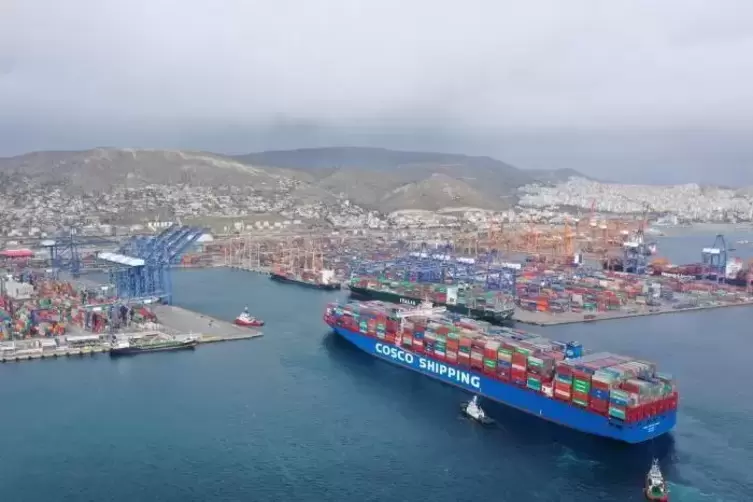 Im größten Hafen Griechenlands, Piräus, ist Europa so chinesisch wie nirgendwo sonst.
