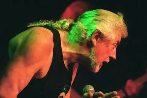 Trat 2001 beim ersten Kammgarn-Bluesfestival auf: John Mayall auf seiner „Along For The Ride“-Tour.