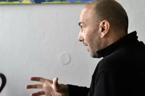 Vermittelt Gefangenen den Koran, um sie vor radikalen Lehren zu schützen: Luay Radhan.