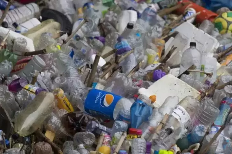 Plastikabfall wird oft als Brennstoff verwendet, statt recycelt zu werden.