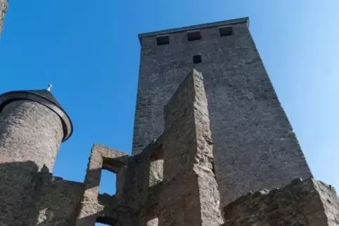 Es werden neue Leute gesucht, die Besucher über die Burg führen können.