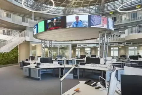 Hier entsteht künftig die „Tagesschau“: Blick in das neue Nachrichtenhaus von ARD-aktuell in Hamburg, das die Redaktion am Monta