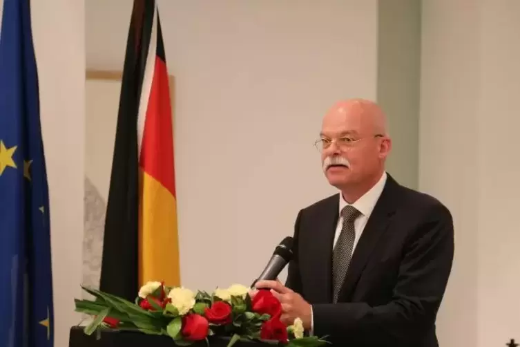 Beim Empfang für die Ministerpräsidentin: Clemens von Goetze, der deutsche Botschafter in Peking.