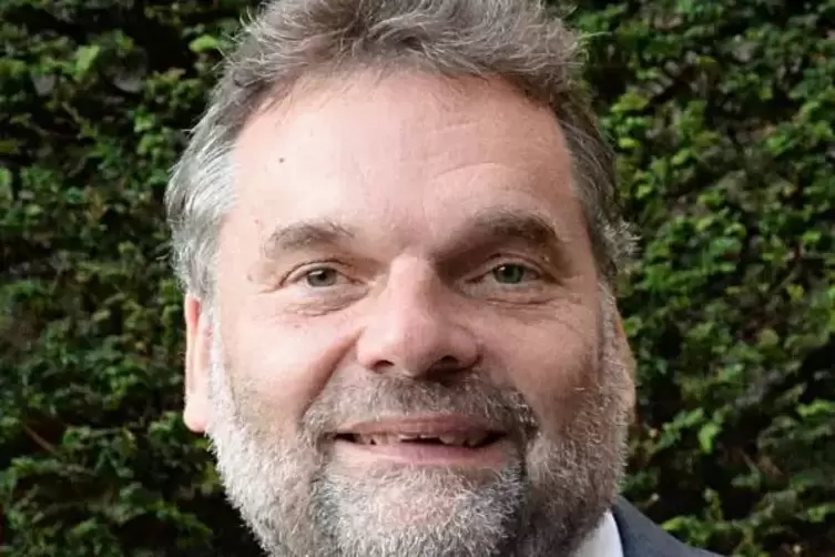 Sozialdezernent Ingo R&ouml;thlingsh&ouml;fer (CDU).