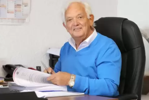 Alfred Schubart vor wenigen Jahren an seinem Arbeitsplatz.