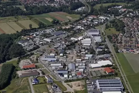 Zwischen Bellheim und Knittelsheim (oberer Bildrand) ist ein Rückhaltebecken geplant, um Hochwasserspitzen aufzufangen.