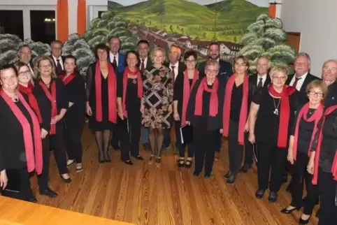 Die Gonbacher Sängerinnen und Sänger boten zusammen mit Gästen einen wunderbaren dreistündigen Liederabend im Bürgerhaus.