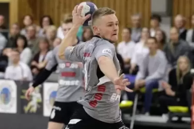 Tobias Alt vom SV 64 setzt zum Wurf an (hier im Spiel gegen HSG Kastellaun/Simmern).