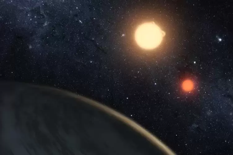 Die künstlerische Illustration zeigt im Vordergrund den 2011 entdeckten Planeten Kepler-16b.