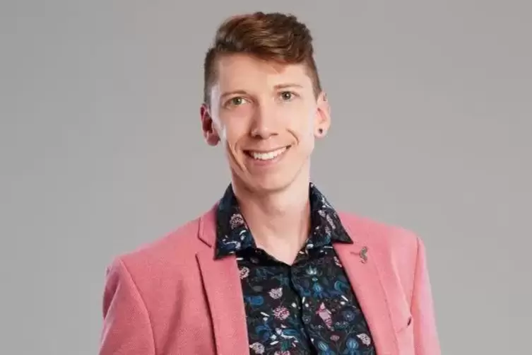 In der Online-Sendung &bdquo;Prince Charming&ldquo; m&ouml;chte Manuel Flickinger seinen Traummann finden. Was er in Griechenland erlebt hat, ist