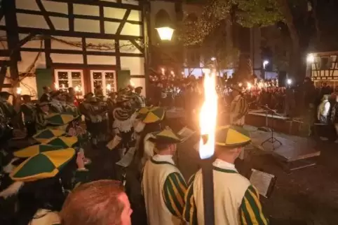 Stimmungsvoller Ort für den „Großen Zapfenstreich“: Das Plätzel im Herzen von Kandel.
