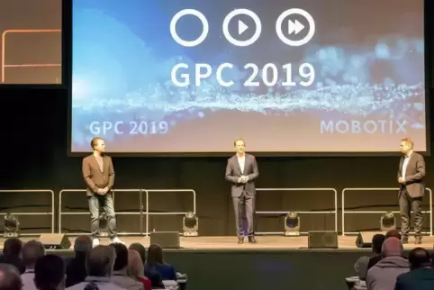 Technikvorstand Hartmut Sprave, der Vorstandsvorsitzende Thomas Lausten und Finanzchef Klaus Kiener auf der GPC 2019 (von links)