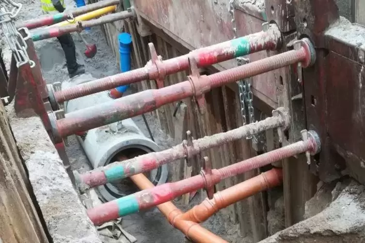 Baustelle Carl-Bosch-Stra&szlig;e: So sieht der neue Kanal aus.