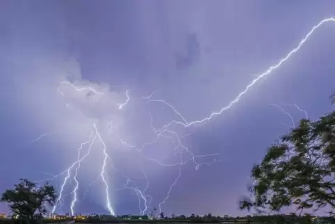 Gewitter haben es Bastian Walter angetan.