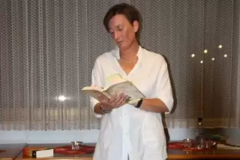 Die Anreise war kurz: Von Bad Dürkheim braucht Autorin Katrin Tempel nur 20 Minuten nach Böhl-Iggelheim zur Lesung.