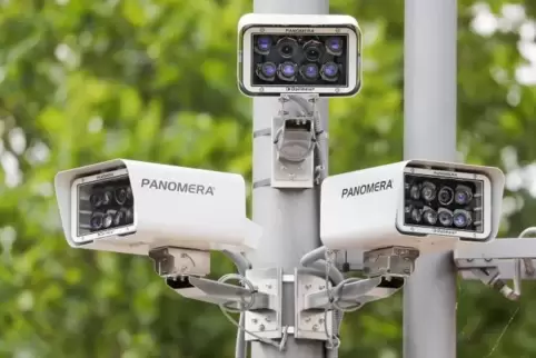 Einige deutsche Städte setzen an öffentlichen Plätzen auf Videoüberwachung zur Vermeidung von Straftaten. Auch in der Pfalz sind
