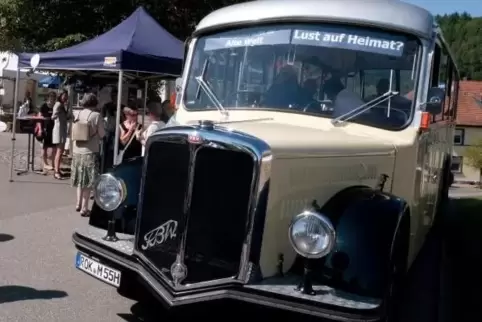 Mit dem Nostalgiebus fahren auch die Landfrauen im kommenden Mai durch die Alte Welt.