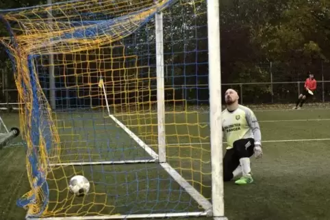 SC-Keeper Dennis Stockmann musste schon 33-mal hinter sich greifen.