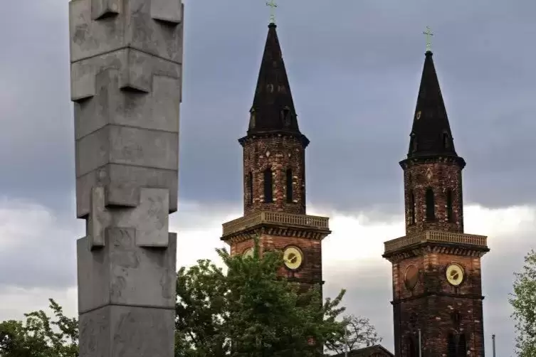 Stadtbildprägend: die Türme von St. Ludwig. In der Kirche soll am 31. Mai die Auftaktveranstaltung stattfinden.