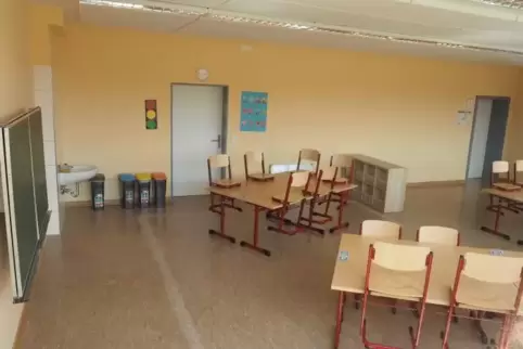 Auch wenn der Schimmel diesmal in einem Technikraum entdeckt wurde, hat Schulleiter Peter Schmidt den umgebauten Klassensaal im 