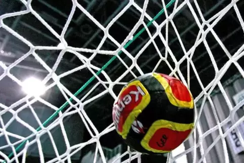 91-131388434_handball-feature-19524.jpg