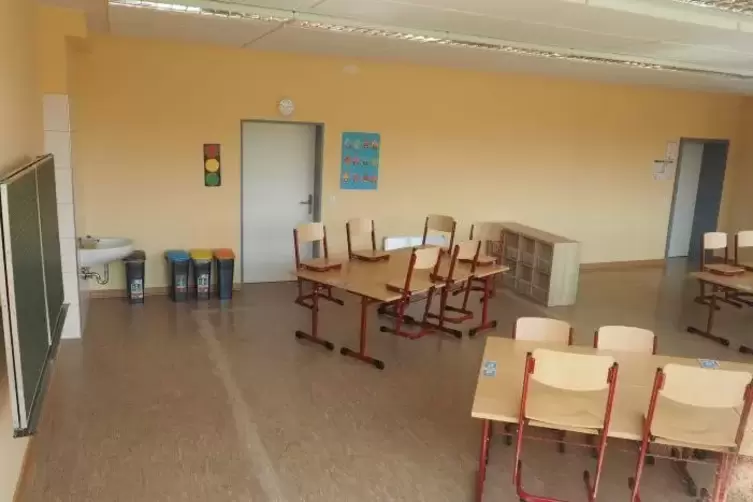 Erneut gesperrt, obwohl selbst frei von Schimmel: der umgebaute Klassensaal im Keller der Grundschule in Contwig.