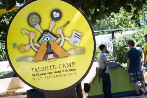 Kampagne in Karlsruhe: 2016 zelteten Studenten vorm Schloss, um auf die Wohnungsnot aufmerksam zu machen.