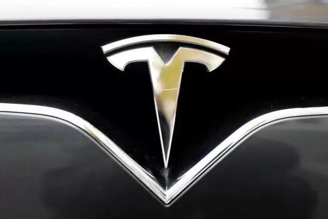 Werden nun nicht in Zweibrücken, stattdessen in Brandenburg, gebaut: E-Luxuswagen mit dem Tesla-T im Zeichen. Werden nun nicht in Zweibrücken, stattdessen in Brandenburg, gebaut: E-Luxuswagen mit dem Tesla-T im Zeichen.