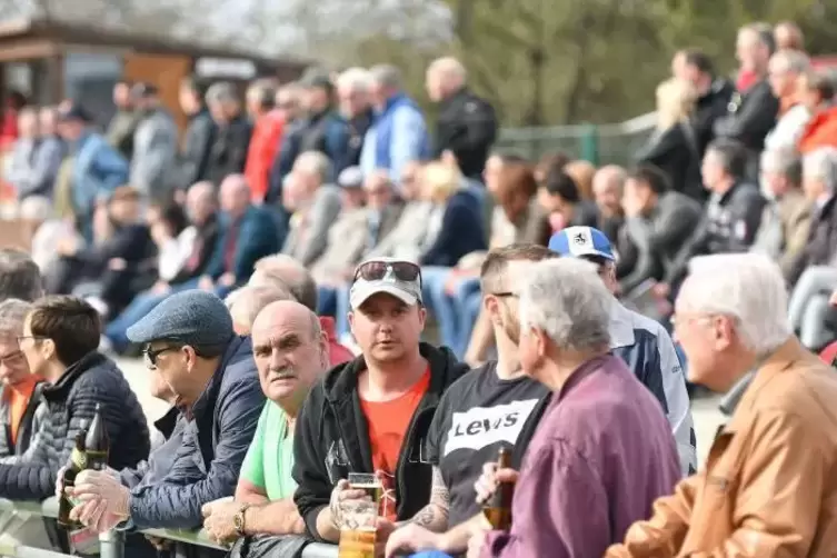 146 Zuschauer kamen in der Landesliga-Hinrunde im Schnitt pro Spiel.