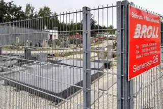 Der Schrotthändler Klaus Broll will seinen Betrieb umstrukturieren.