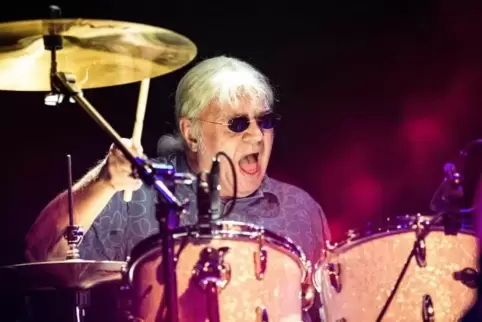 Ian Paice (71) spielt trotz seines Alters noch großartig Schlagzeug.