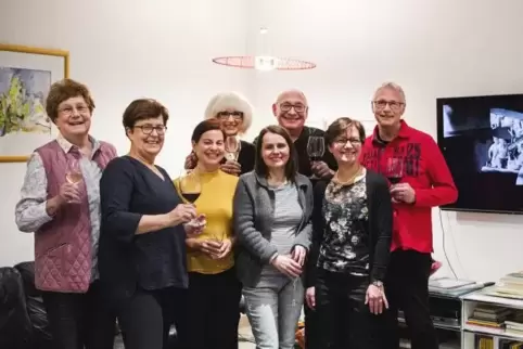 Bei Bürgermeisterin Monika Kabs (Zweite von links): Hier wurde „Misfits“ geschaut.