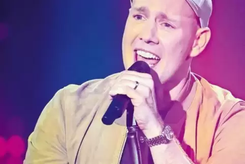 Neben Aquagen, Fun Factory, Masterboy und DJ Judge auf der Bühne: der 90er-Jahre-Mädchenschwarm Oli P.