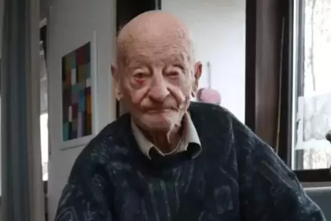 Helmut Matheis spielt nicht nur Schach, sondern auch Klavier.