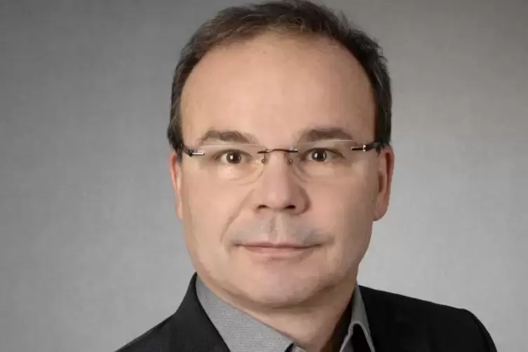 Hans-G&uuml;nter Wee&szlig;, Leiter des Schlafzentrums am Pfalzklinikum in Klingenm&uuml;nster.